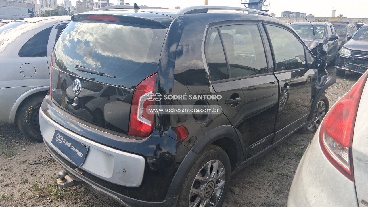 Volkswagen UP Cross MA - 2015/2016 — foto 4 de 12