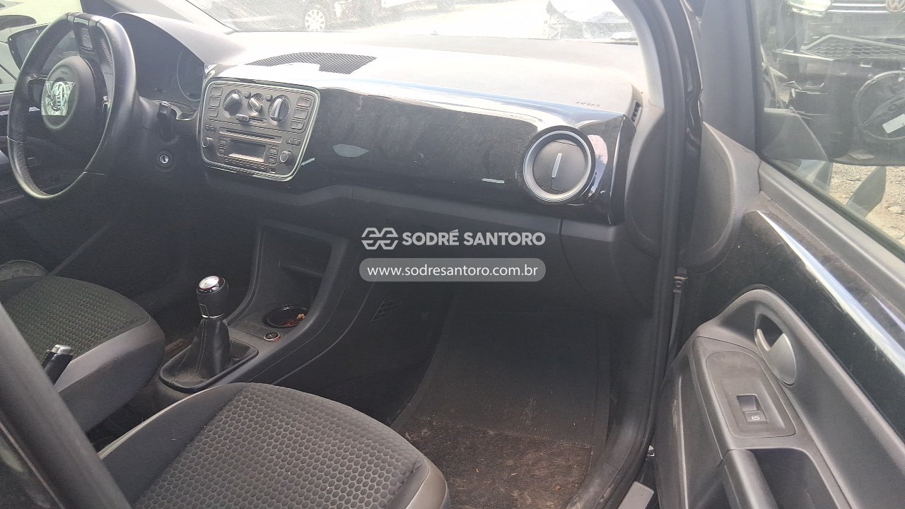 Volkswagen UP Cross MA - 2015/2016 — foto 8 de 12
