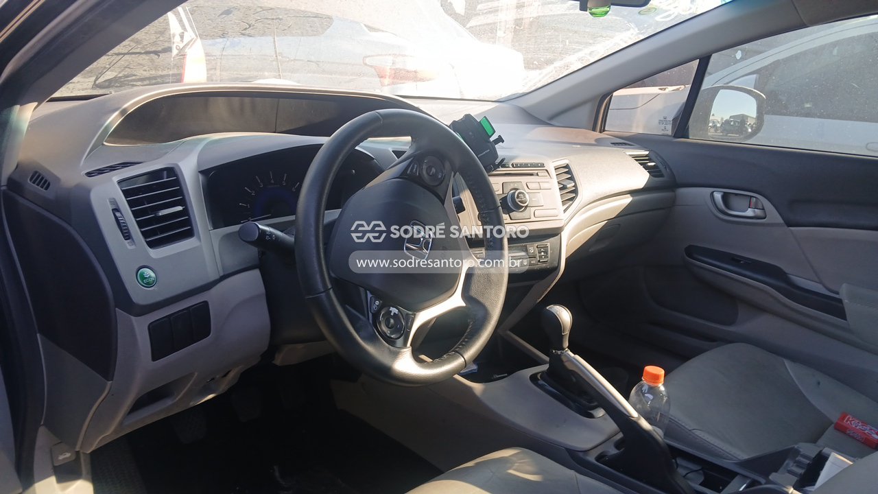 Honda Civic Lxs - 2012/2013 — foto 6 de 8