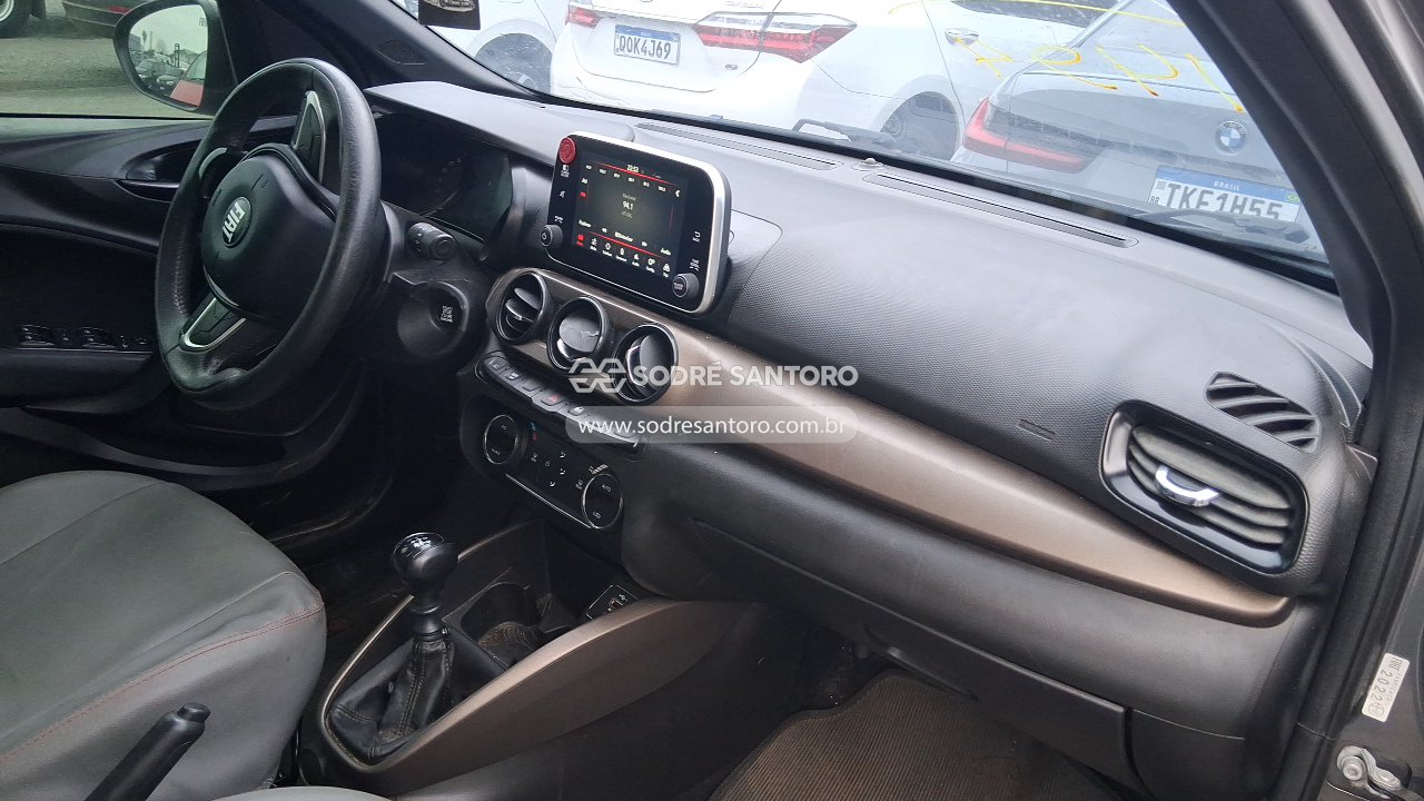 Fiat Cronos Drive 1.3 - 2022/2022 — foto 7 de 8