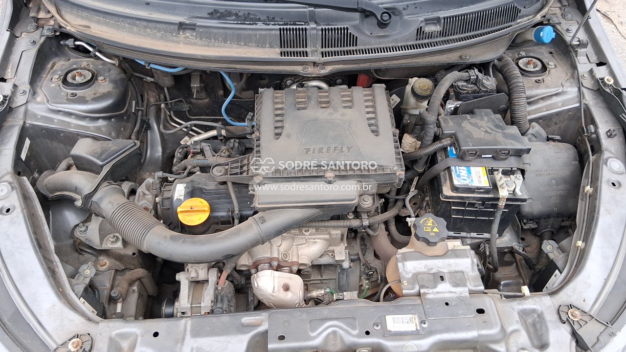 Fiat Cronos Drive 1.3 - 2022/2022 — foto 5 de 8