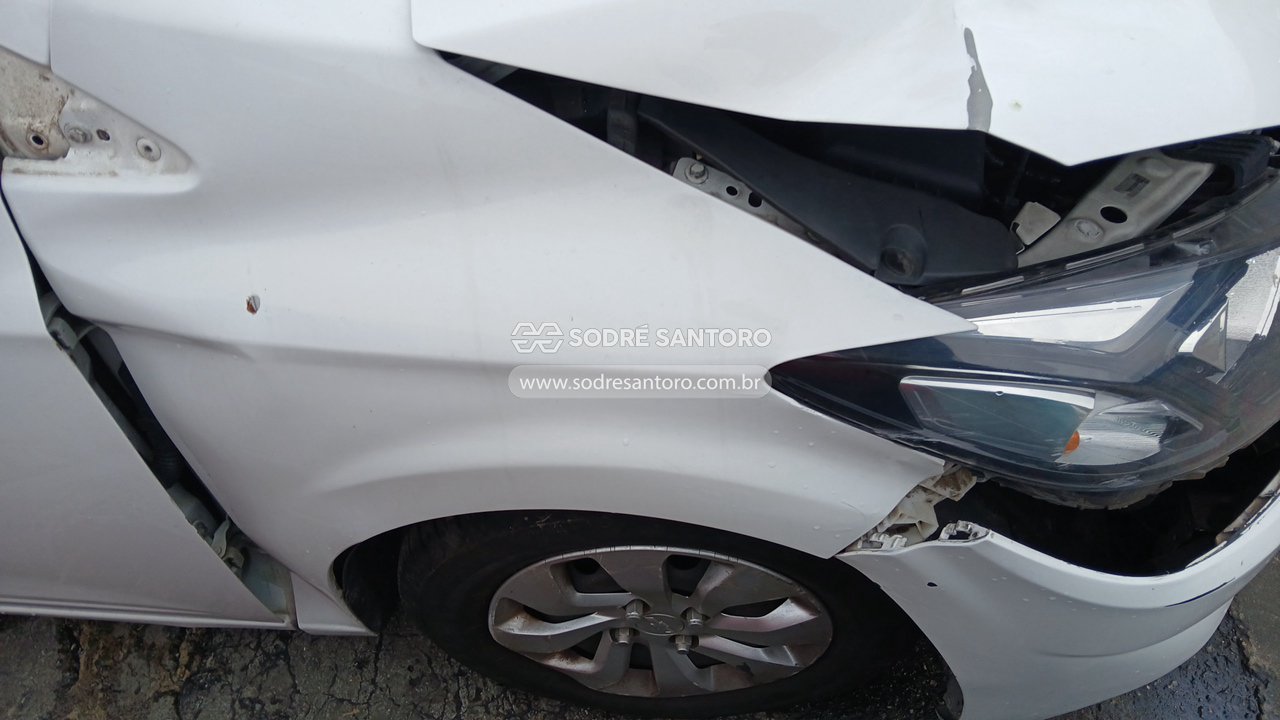 Chevrolet Onix 1.0mt LT - 2017/2017 — foto 11 de 12