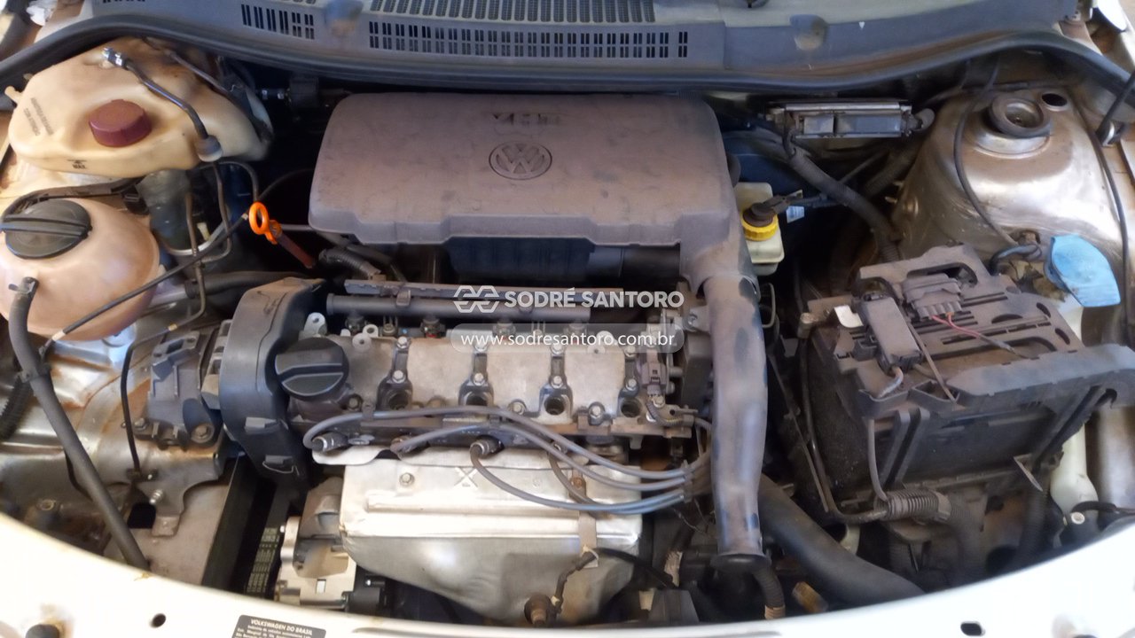 Volkswagen Gol 1.0 - 2010/2011 — foto 5 de 12