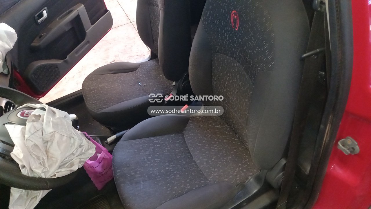 Fiat Strada Trek CE 1.6 - 2013/2013 — foto 8 de 12