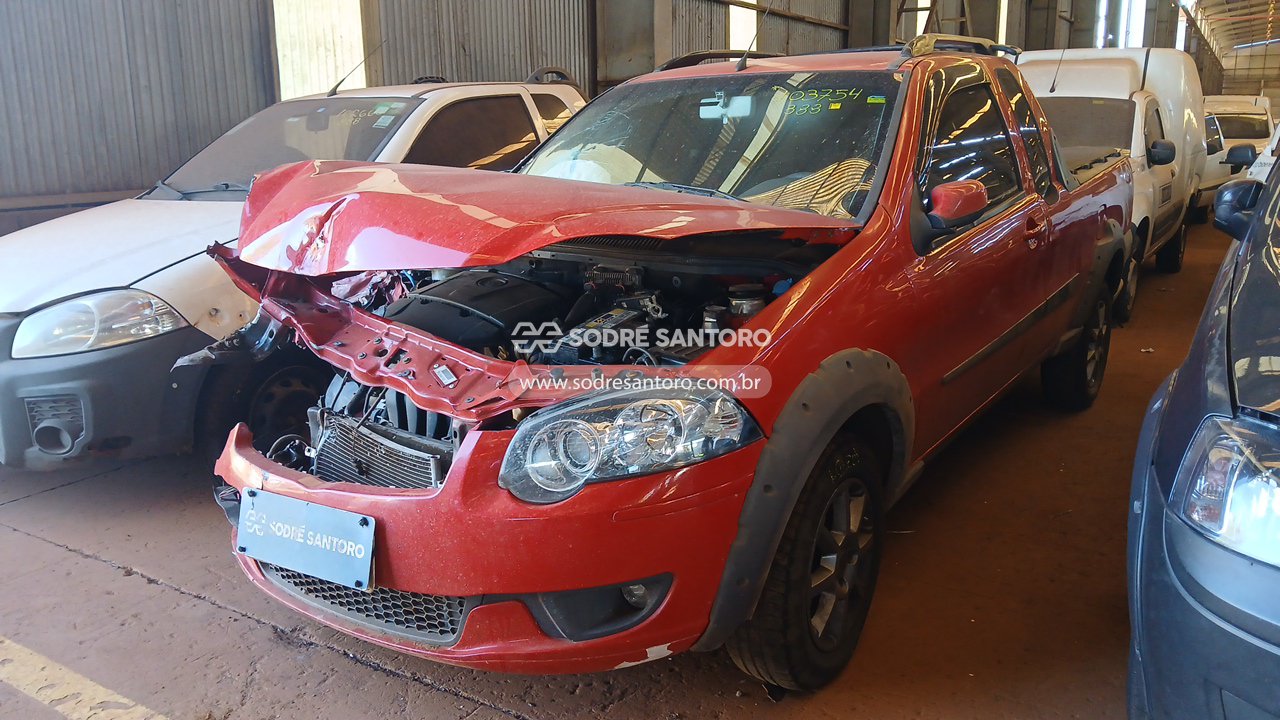 Fiat Strada Trek CE 1.6 - 2013/2013 — foto 3 de 12