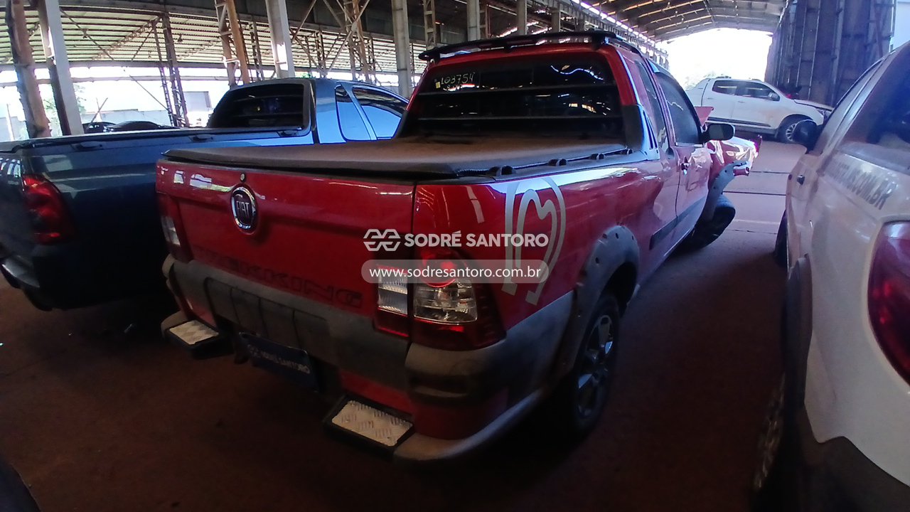 Fiat Strada Trek CE 1.6 - 2013/2013 — foto 4 de 12