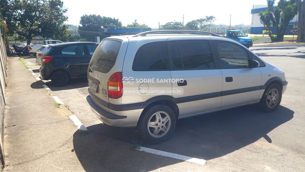 Chevrolet Zafira 2.0 - 2001/2001 — foto 4 de 12