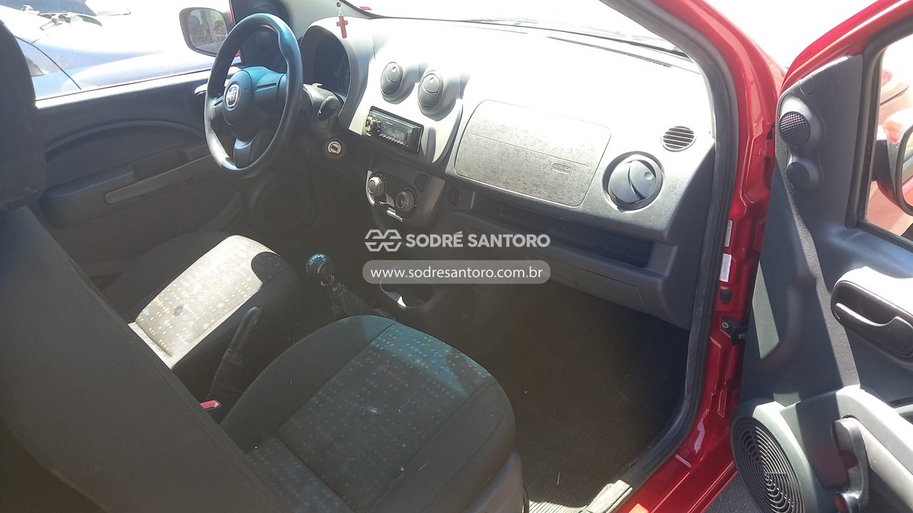 Fiat Uno Vivace 1.0 - 2014/2014 — foto 7 de 12