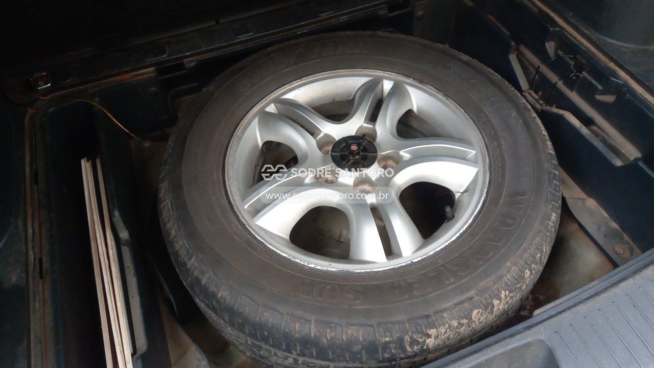 Kia Sportage LX 2.0 G2 - 2008/2008 — foto 9 de 12