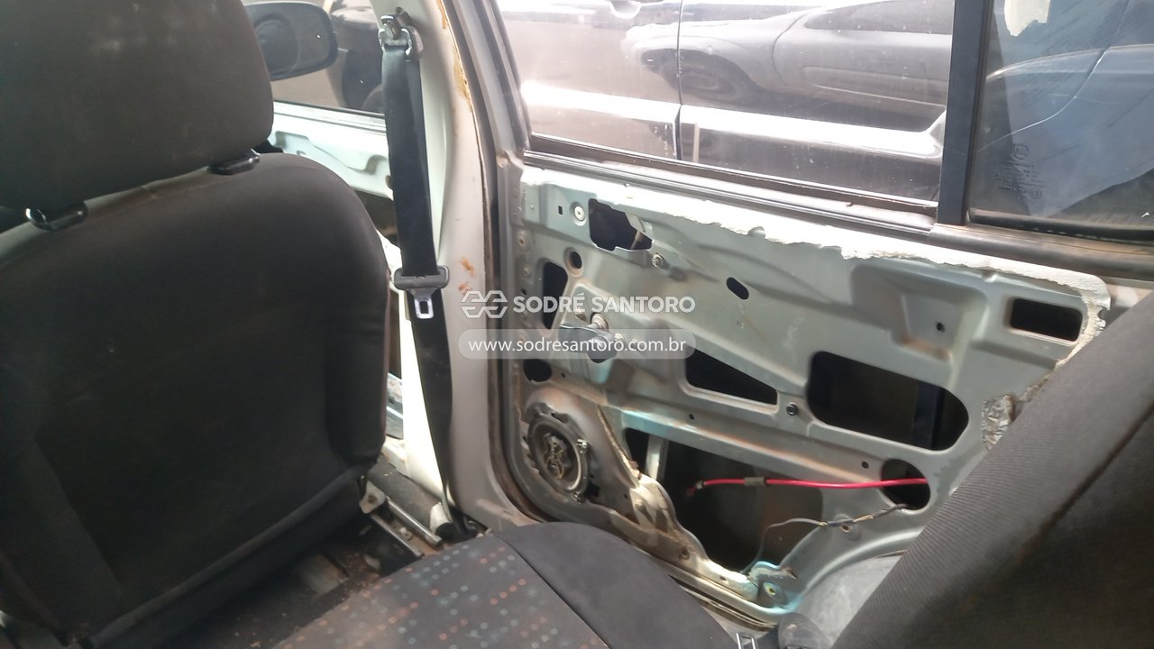 Fiat Uno Vivace 1.0 - 2012/2013 — foto 12 de 12