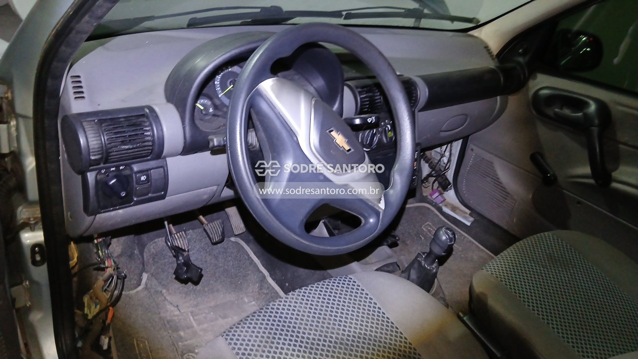 Chevrolet Classic LS - 2011/2011 — foto 6 de 12