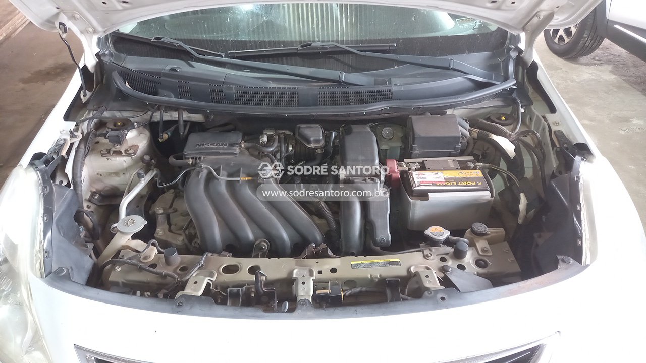 Nissan Versa 16sv Flex - 2012/2013 — foto 5 de 12
