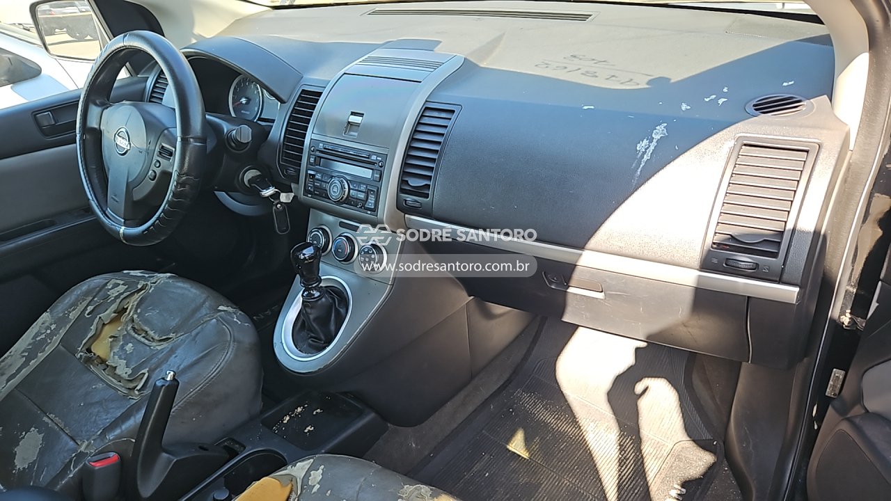Nissan Sentra 20 Flex - 2011/2012 — foto 7 de 12