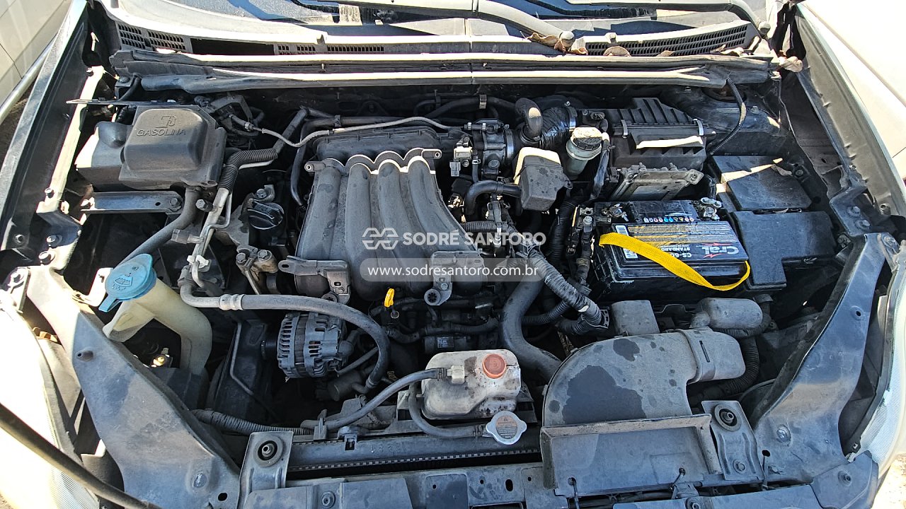Nissan Sentra 20 Flex - 2011/2012 — foto 5 de 12