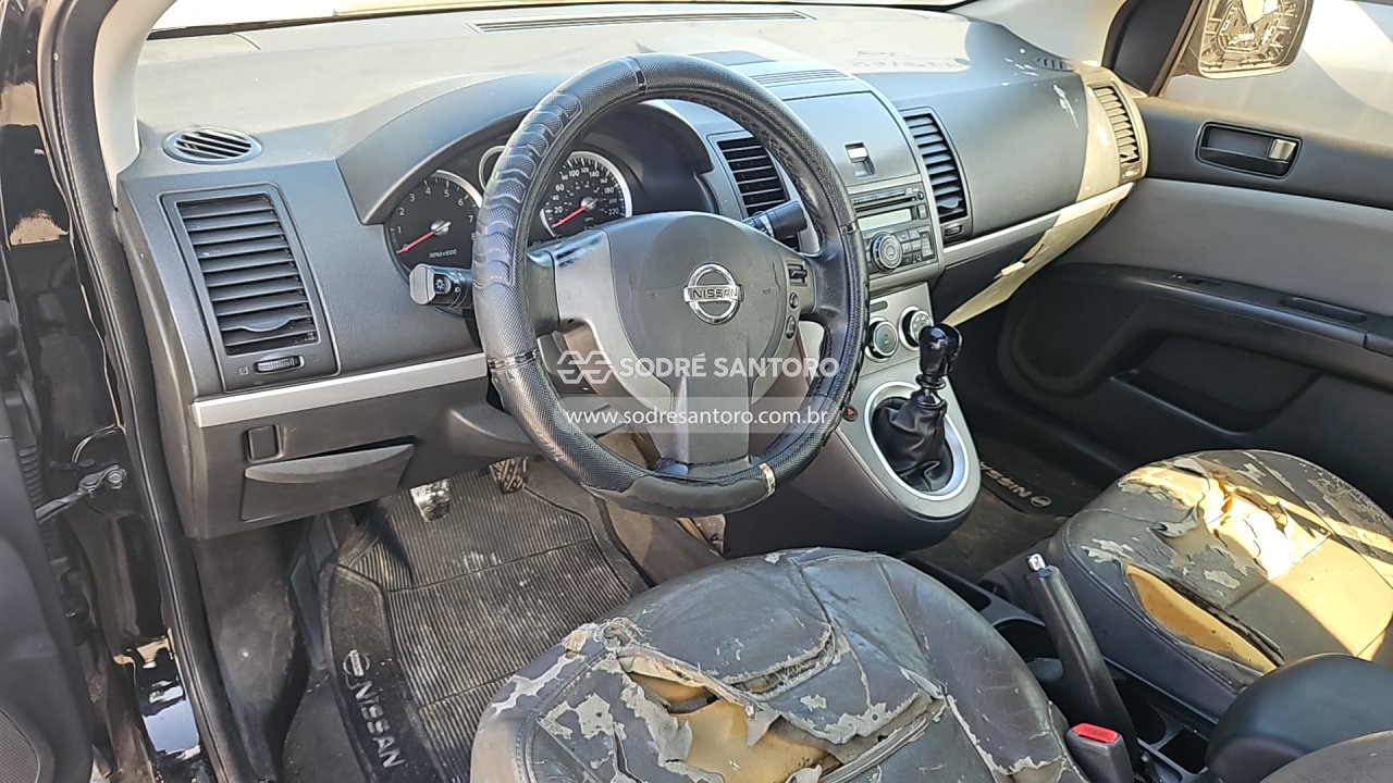 Nissan Sentra 20 Flex - 2011/2012 — foto 6 de 12