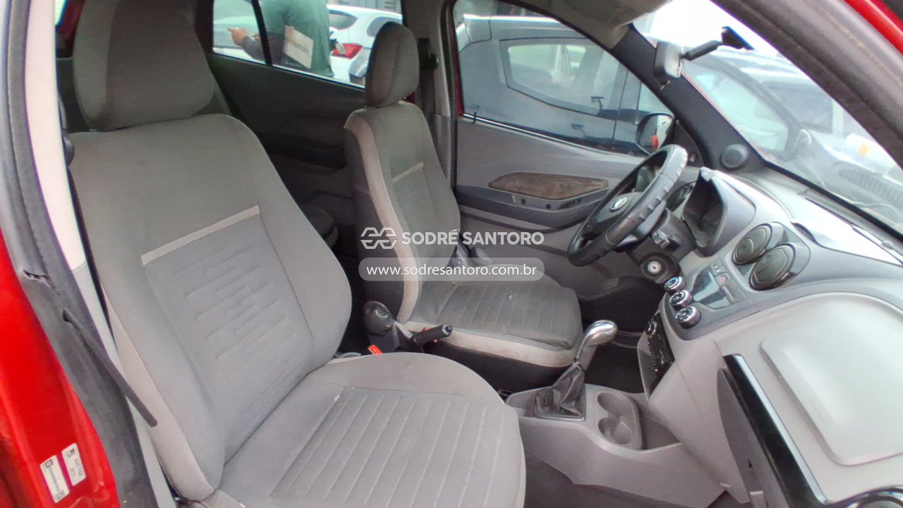 Chevrolet Agile LT - 2010/2011 — foto 9 de 10