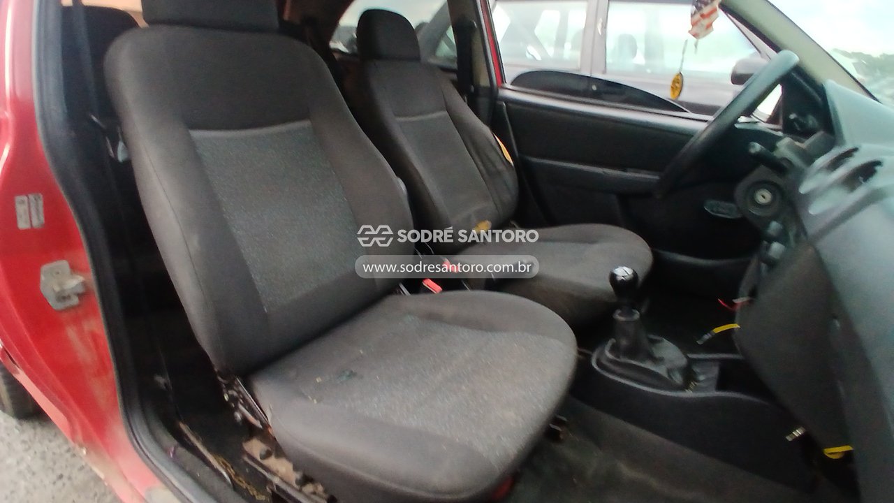 Chevrolet Celta 1.0l LS - 2011/2012 — foto 8 de 12