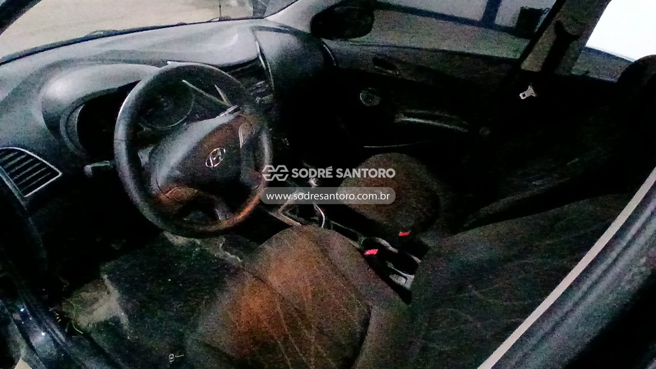 Hyundai Hb20 1.0m Comfor - 2014/2015 — foto 6 de 12