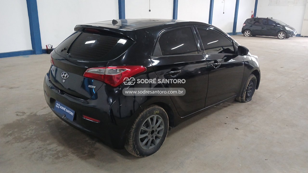 Hyundai Hb20 1.0m Comfor - 2014/2015 — foto 4 de 12