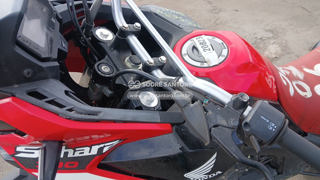 Foto 8 de 13: HONDA - XRE 300 SAHARA RAL 2024/2025