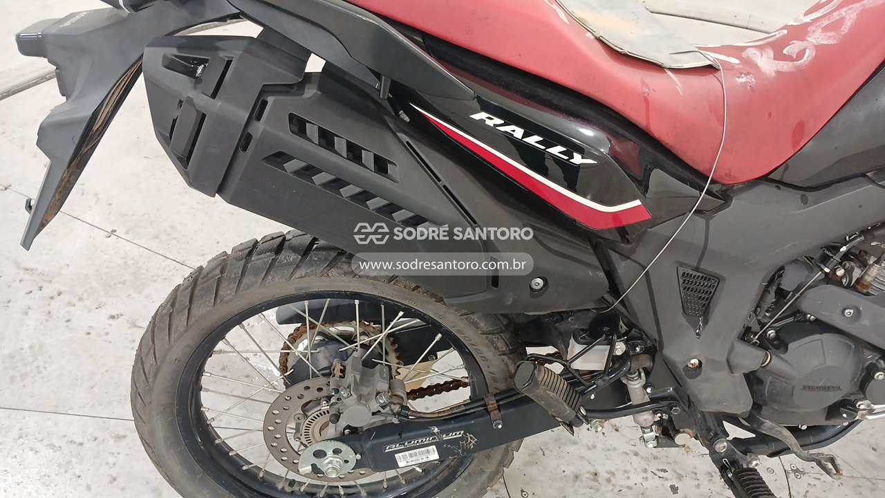 Foto 12 de 13: HONDA - XRE 300 SAHARA RAL 2024/2025