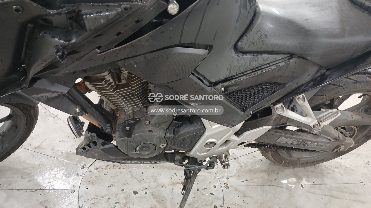 Foto 9 de 13: HONDA - CB 300F TWISTER CBS 2024/2024