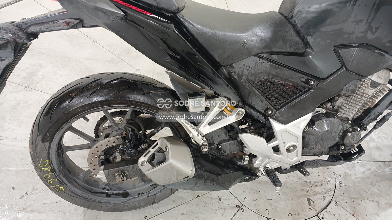 Foto 12 de 13: HONDA - CB 300F TWISTER CBS 2024/2024