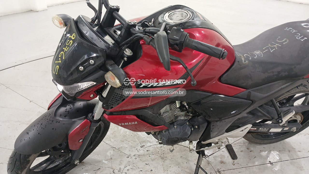 Foto 9 de 12: YAMAHA - FZ15 FAZER ABS 2024/2024