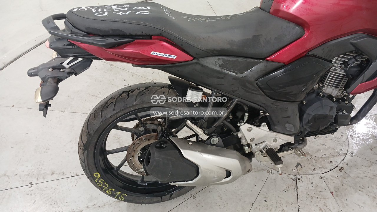 Foto 11 de 12: YAMAHA - FZ15 FAZER ABS 2024/2024