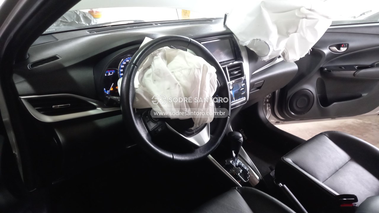 Foto 6 de 13: TOYOTA - YARIS HB XS 15 AT 2019/2020