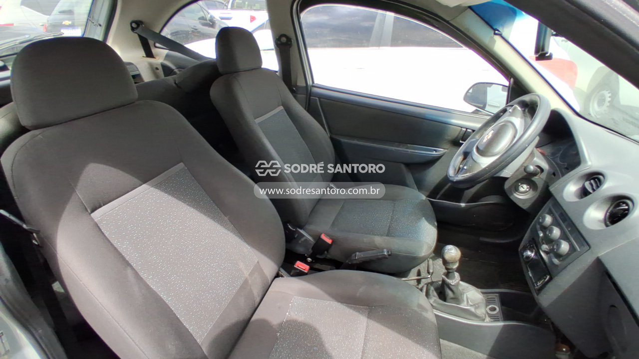 Foto 8 de 9: CHEVROLET - CELTA 1.0L LS 2011/2012