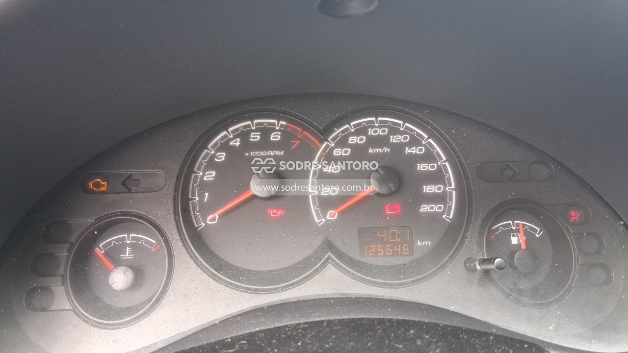 Foto 7 de 11: CHEVROLET - CLASSIC LS 2012/2013