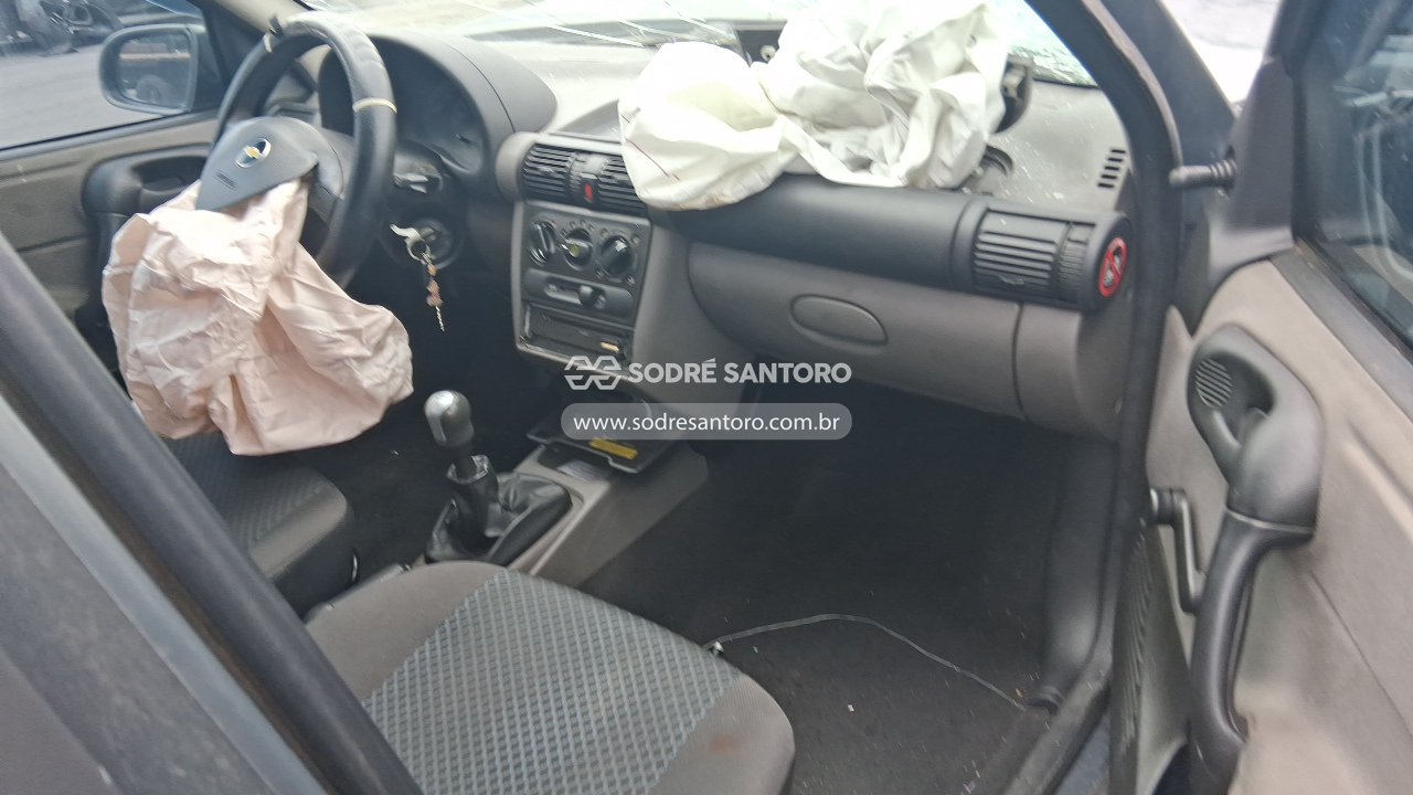 Foto 8 de 11: CHEVROLET - CLASSIC LS 2012/2013