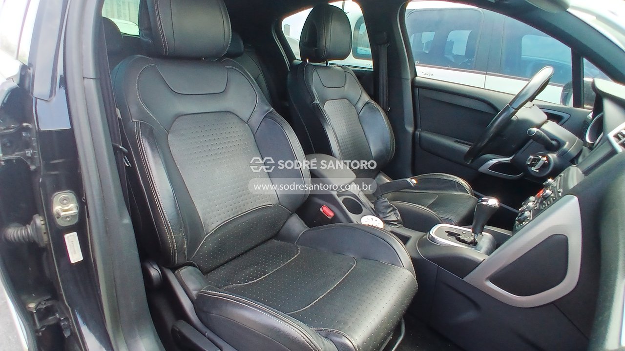 Foto 9 de 13: CITROEN - DS4 TURBO165A6 2013/2014