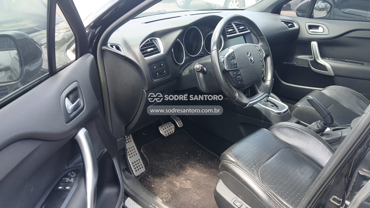 Foto 6 de 13: CITROEN - DS4 TURBO165A6 2013/2014