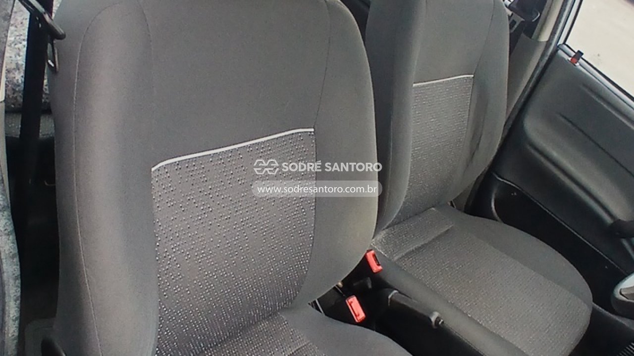 Foto 9 de 13: CHEVROLET - CLASSIC LS 2013/2014