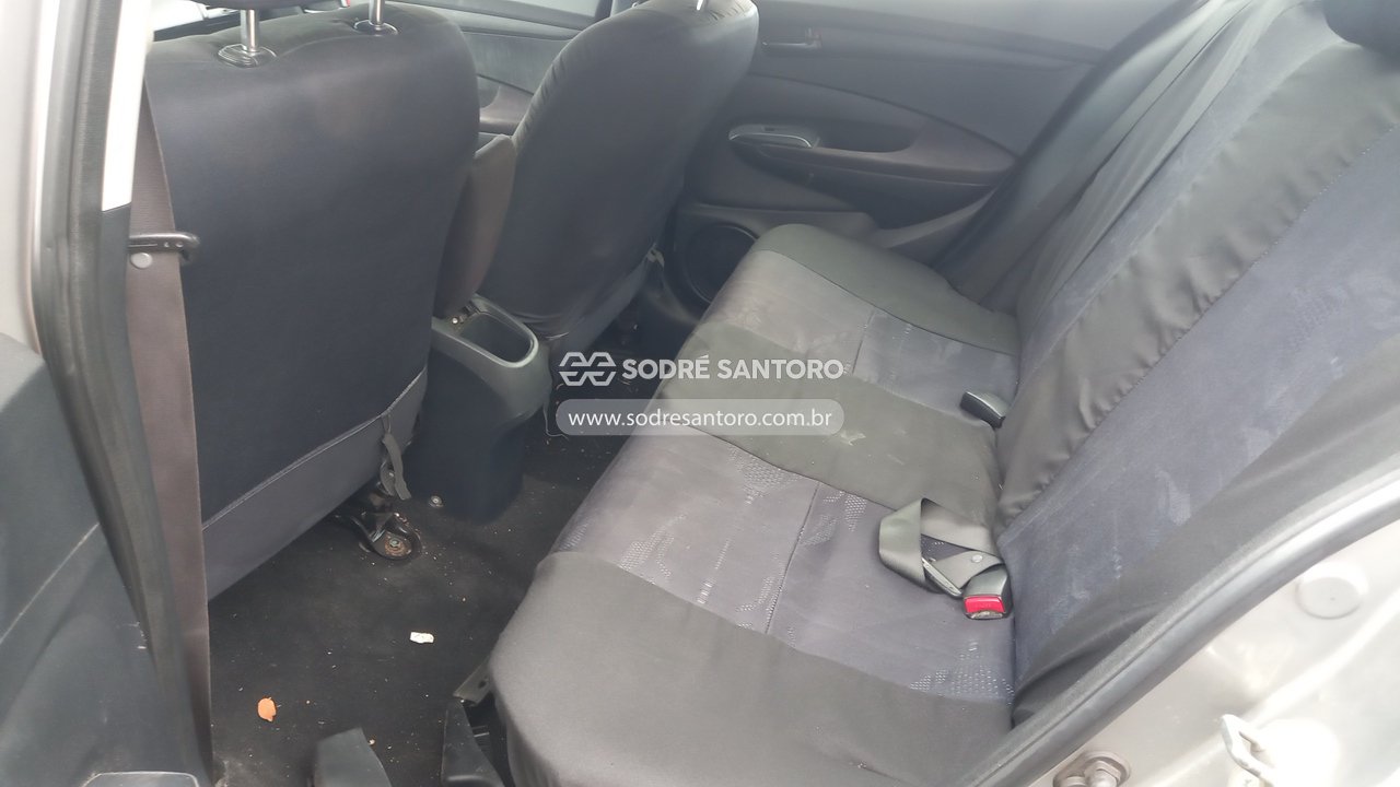 Foto 11 de 13: HONDA - CITY LX FLEX 2012/2013