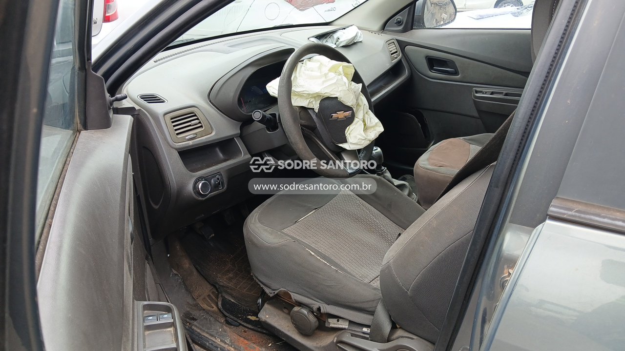Foto 6 de 13: CHEVROLET - COBALT 1.4 LT 2012/2012