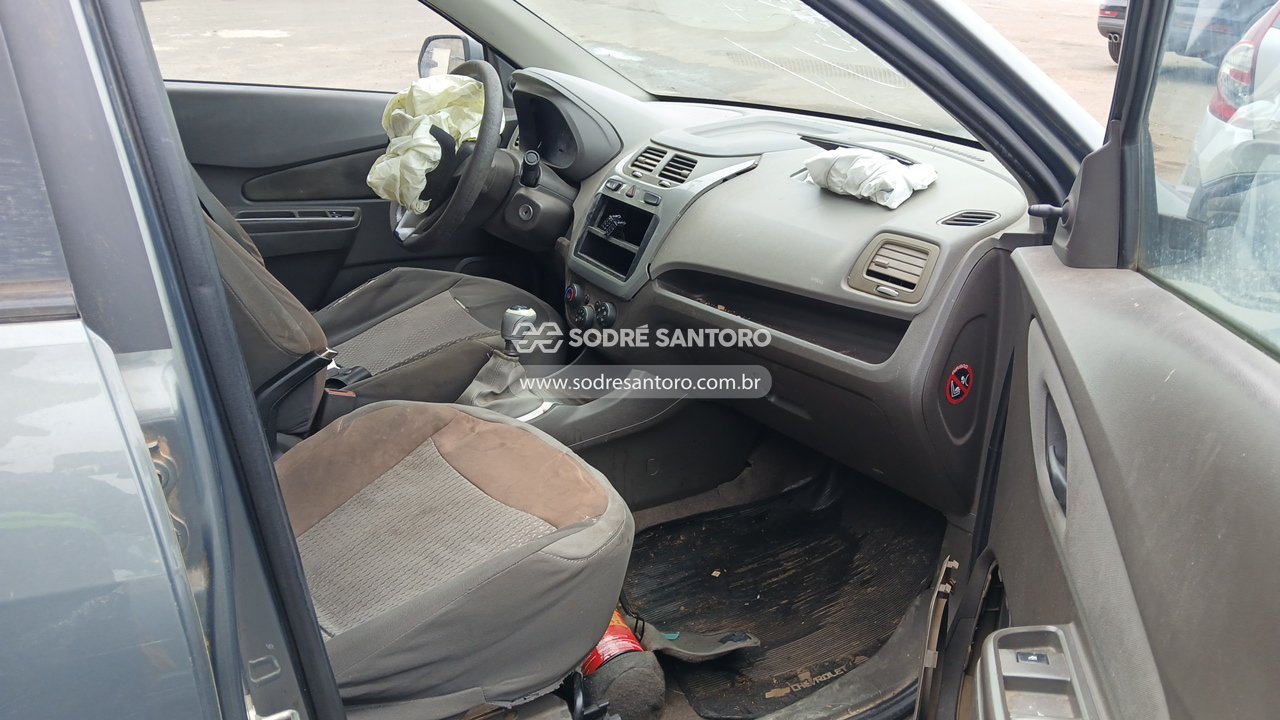Foto 7 de 13: CHEVROLET - COBALT 1.4 LT 2012/2012