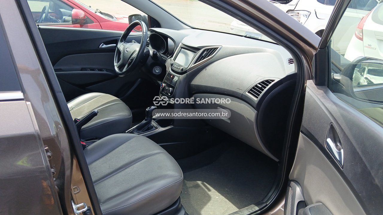 Foto 8 de 13: HYUNDAI - HB20S 1.6A PREM 2018/2018