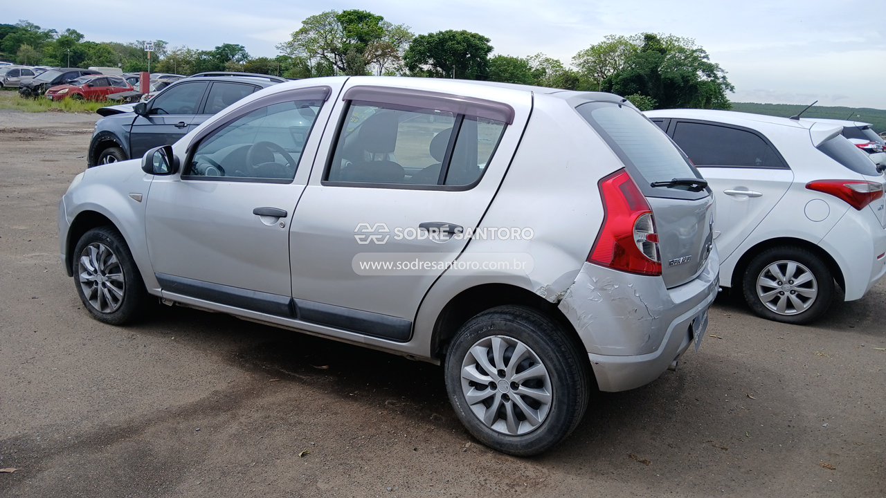 Foto 2: RENAULT - SANDERO EXP 16 2010/2011
