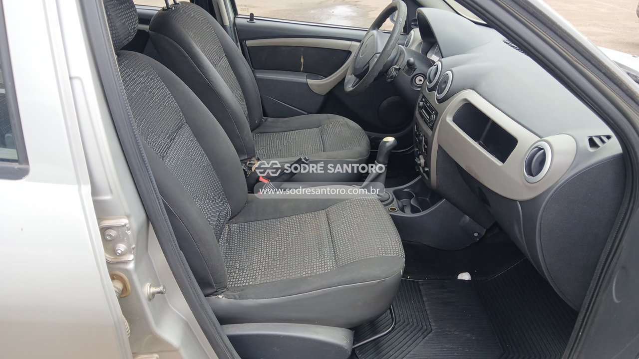 Foto 8 de 12: RENAULT - SANDERO EXP 16 2010/2011