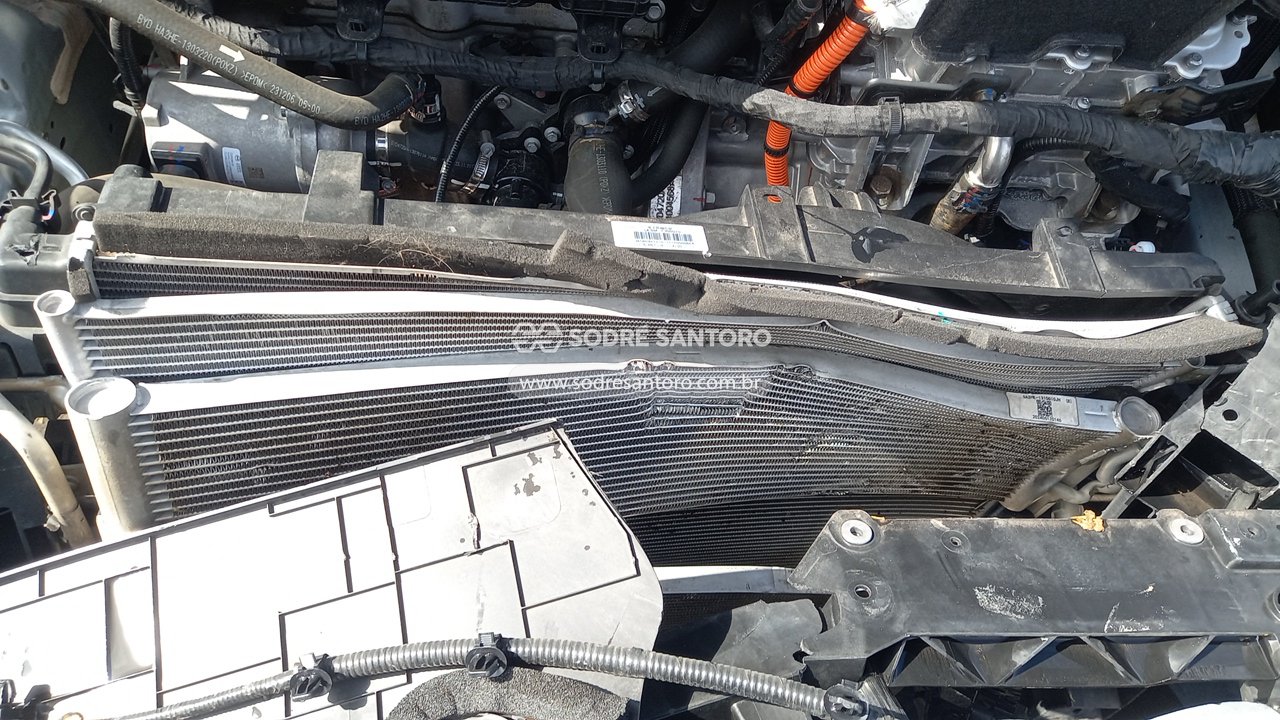 Foto 11 de 13: BYD - KING GL DM 2024/2025