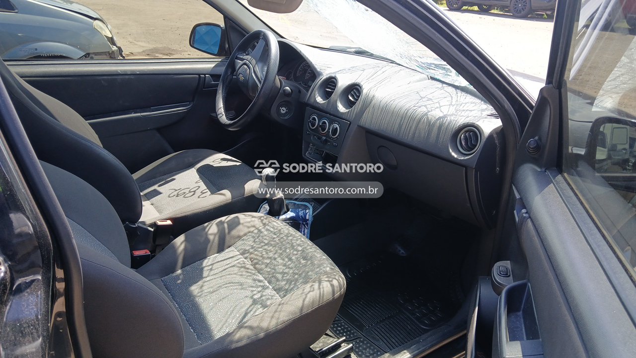 Foto 7 de 11: CHEVROLET - CELTA 1.0L LS 2011/2012