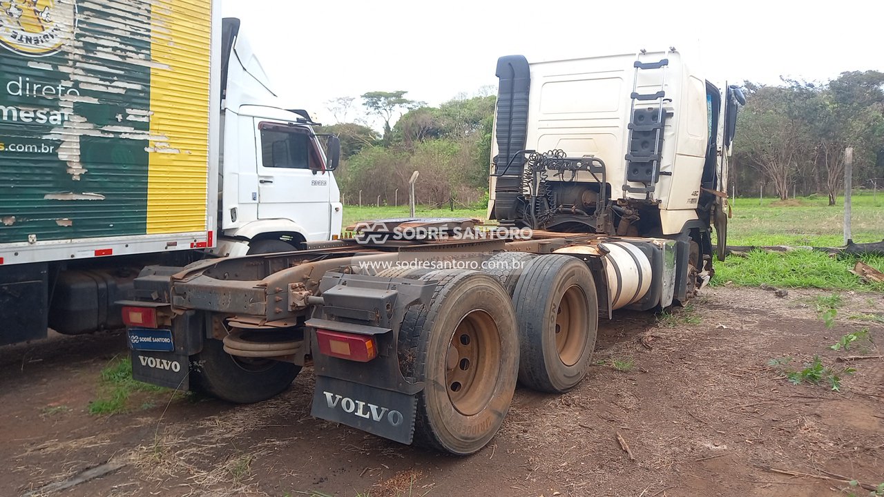 Foto 4: VOLVO - FH 460 6X2T 2014/2015