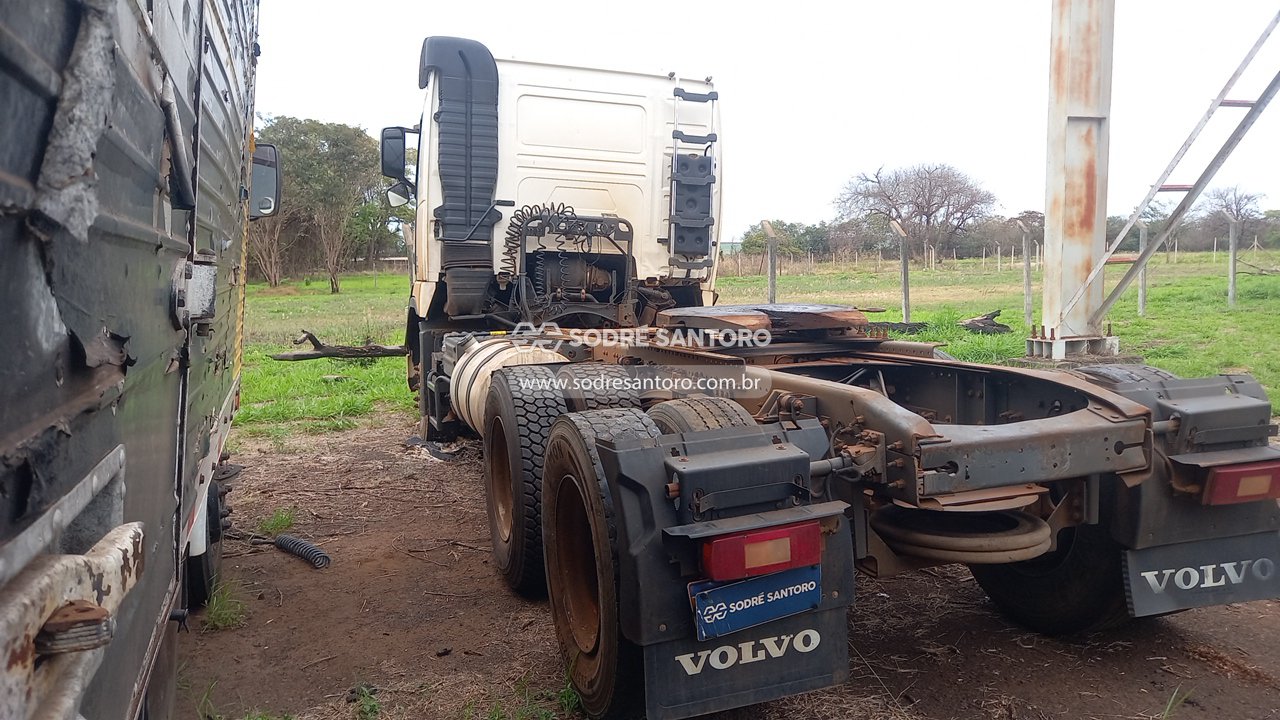 Foto 2: VOLVO - FH 460 6X2T 2014/2015