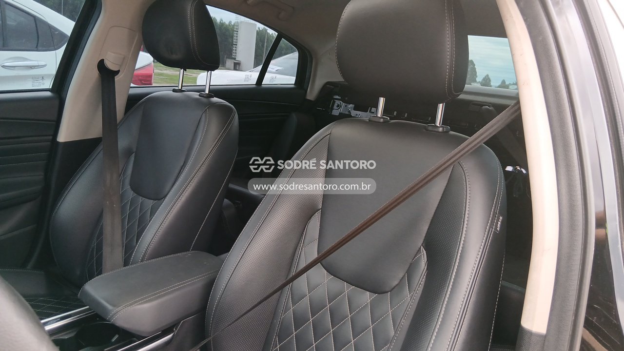 Foto 9 de 13: CHERY - ARRIZO6 GSX 2020/2021