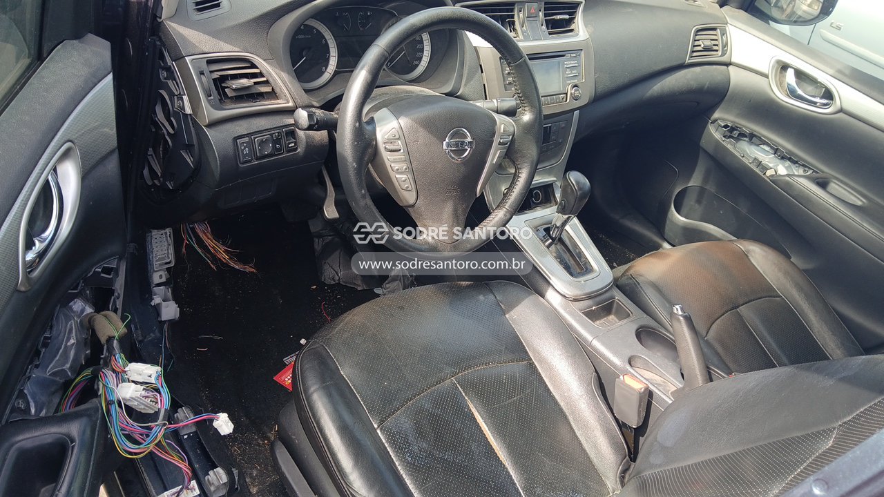 Foto 6 de 13: NISSAN - SENTRA 20SV CVT 2014/2015