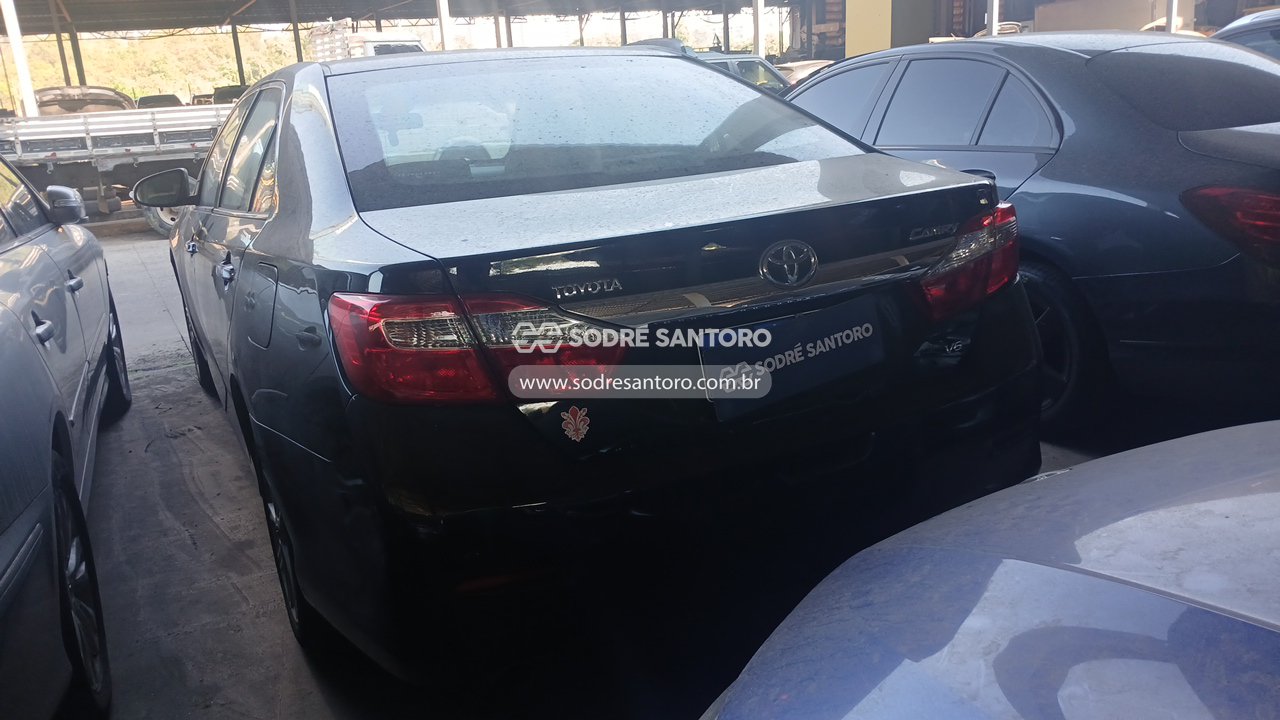 Foto 2: TOYOTA - CAMRY XLE 2013/2014