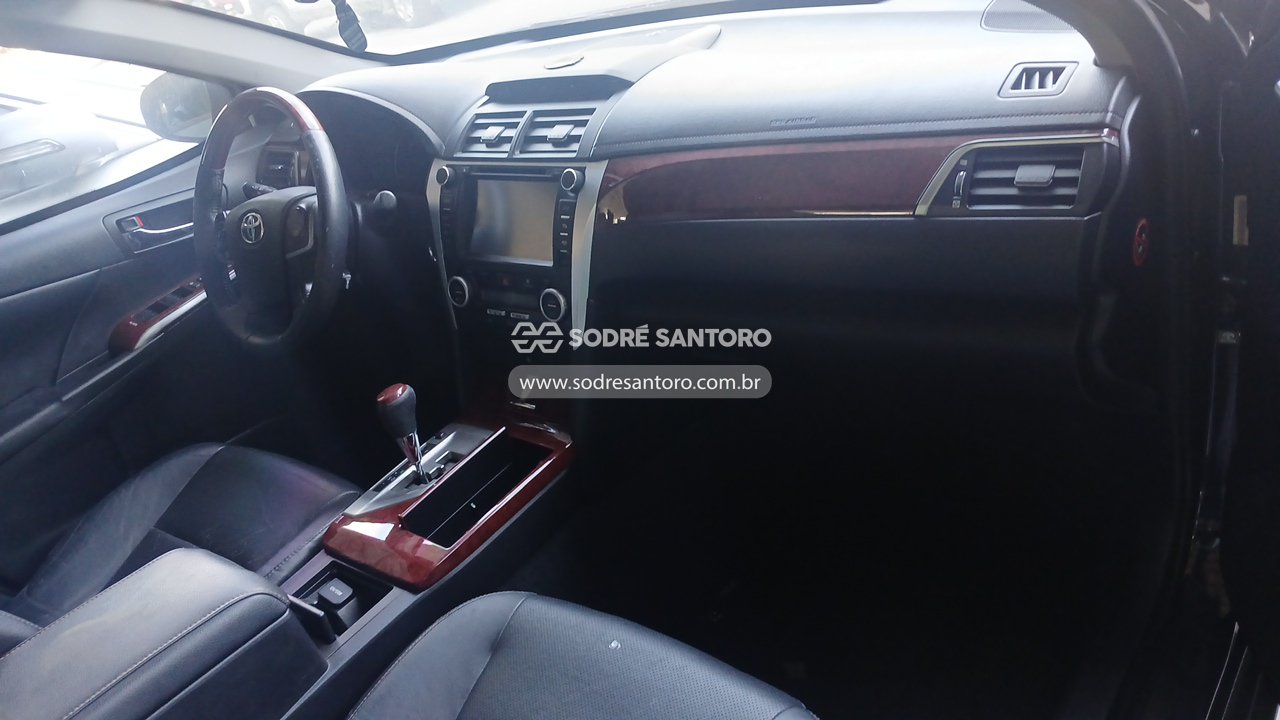 Foto 7 de 13: TOYOTA - CAMRY XLE 2013/2014